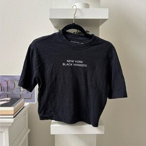 Abercrombie & Fitch Black Crewneck Tee